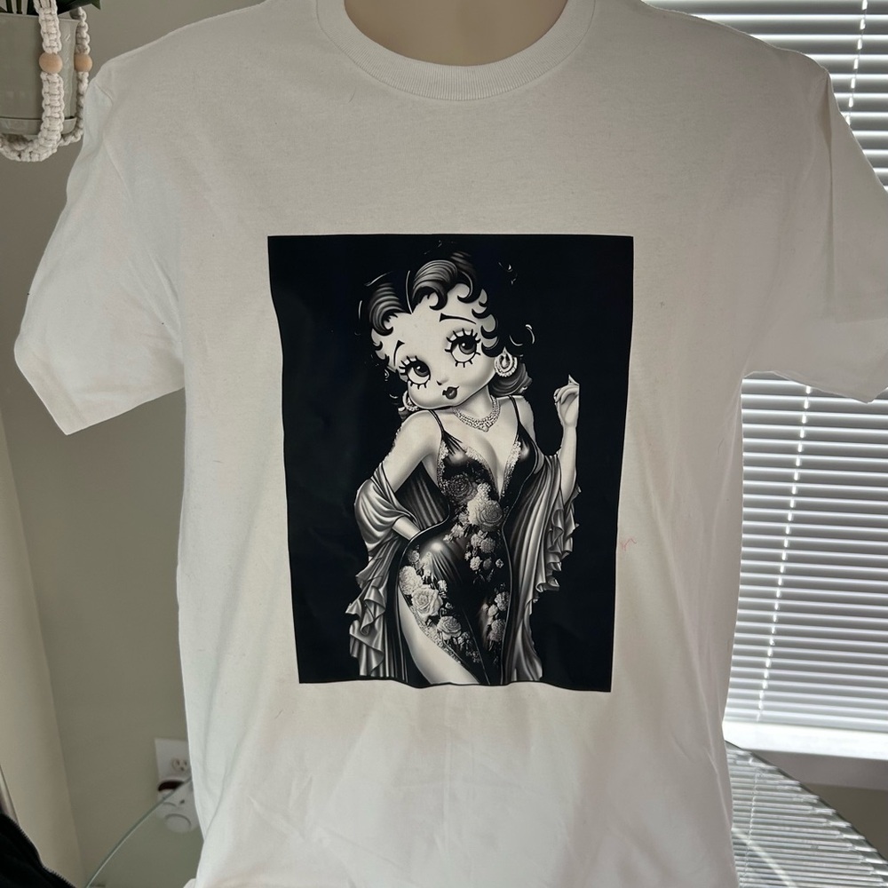 Gildan Black and White Short Sleeve Tee with Photographic Print